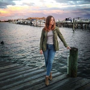 Meet your Posher, Evelina